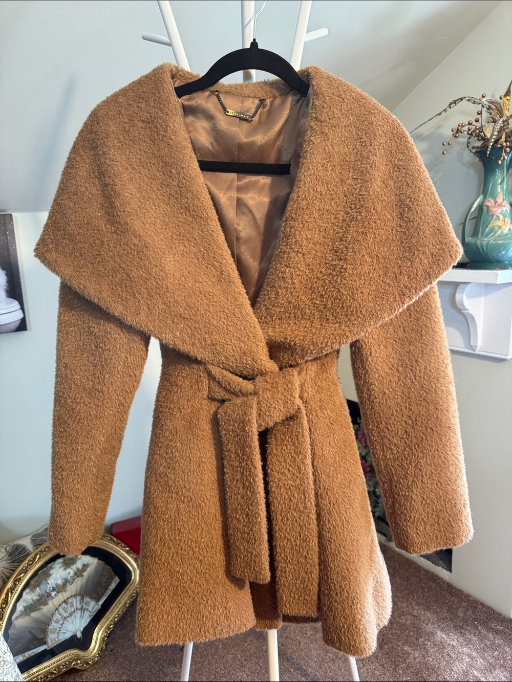 Stylish Trina Turk Camel Tan Teddy-Belted Wrap Coat Wool/Alpaca Nice!